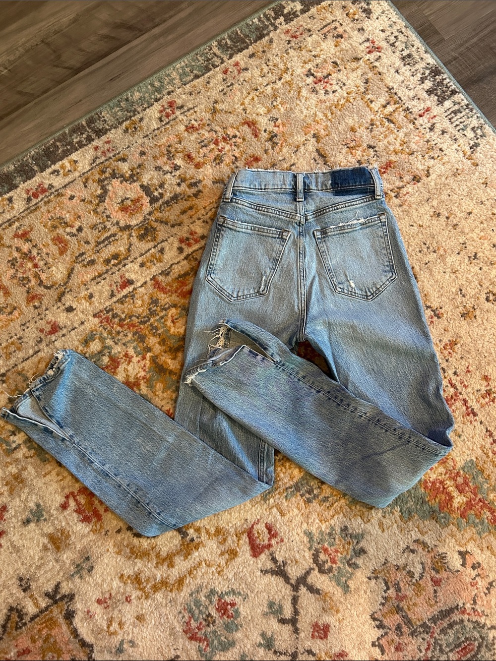 A&F The 90’s Straight Ultra High Rise Distressed Hem with Slit Jeans